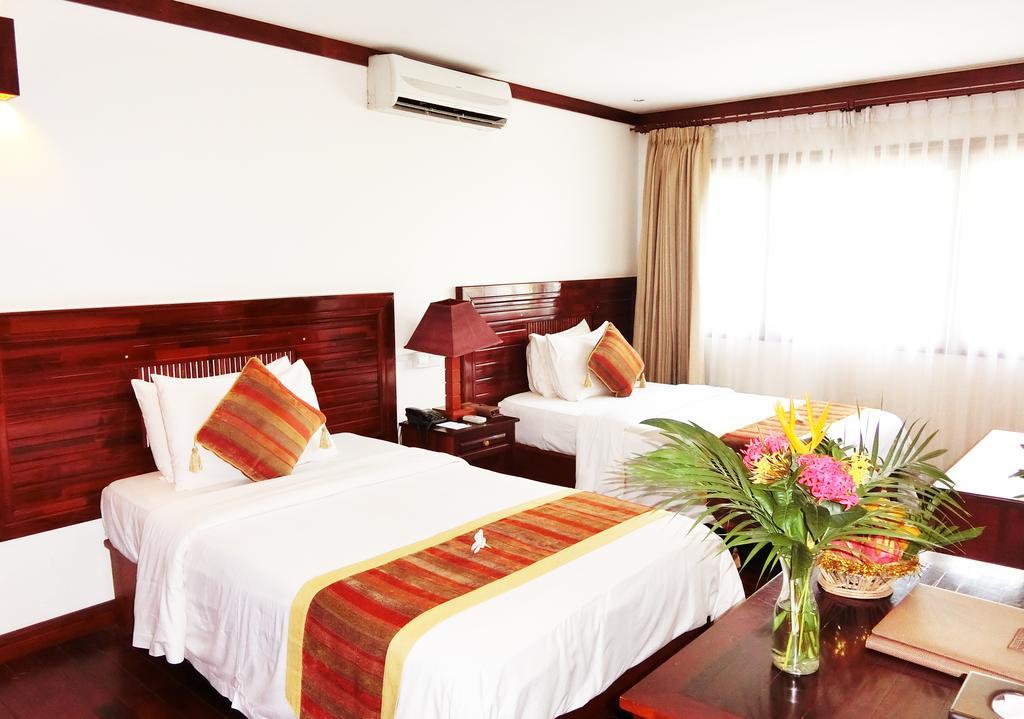 Paradise Angkor Villa Hotel Siem Reap Esterno foto
